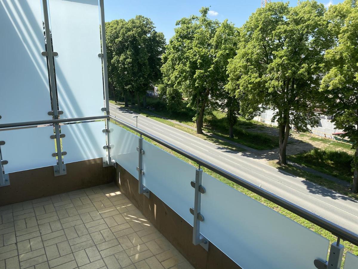 Ferienwohnung Suedpark Apartment - บัดเนาไฮม์ ภายนอก รูปภาพ